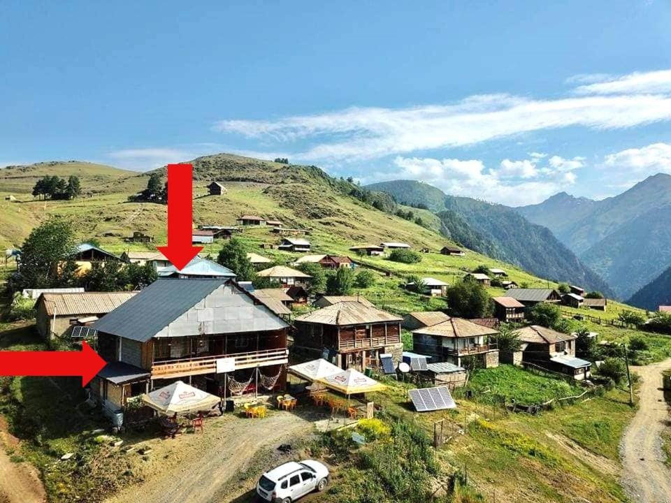 Auberge de jeunesse Tishe à Omalo Extérieur photo