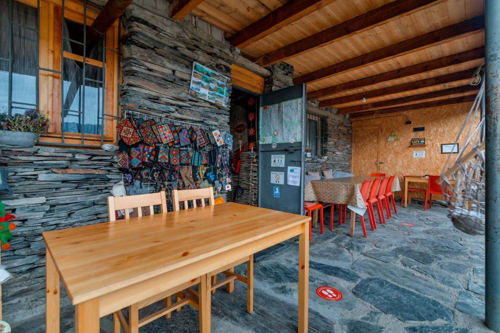 Auberge de jeunesse Tishe à Omalo Extérieur photo